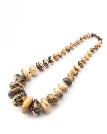 paris-france-amber-beads-710-1